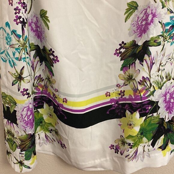 👗🌺🌸WORTHINGTON WHITE FLORAL DRESS WITH A ZIPPER IN THE BACK 👗 - Picture 4 of 9